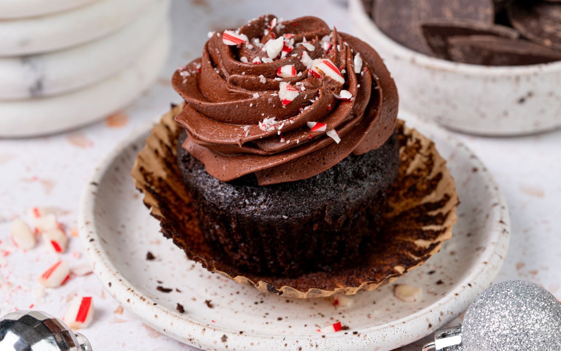 Chocolate Peppermint Christmas Cupcakes